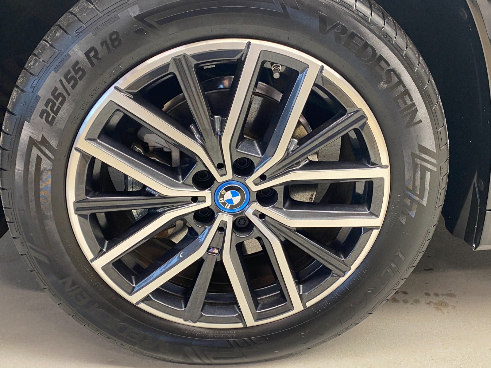 Billede af BMW iX1  eDrive20 M-Sport