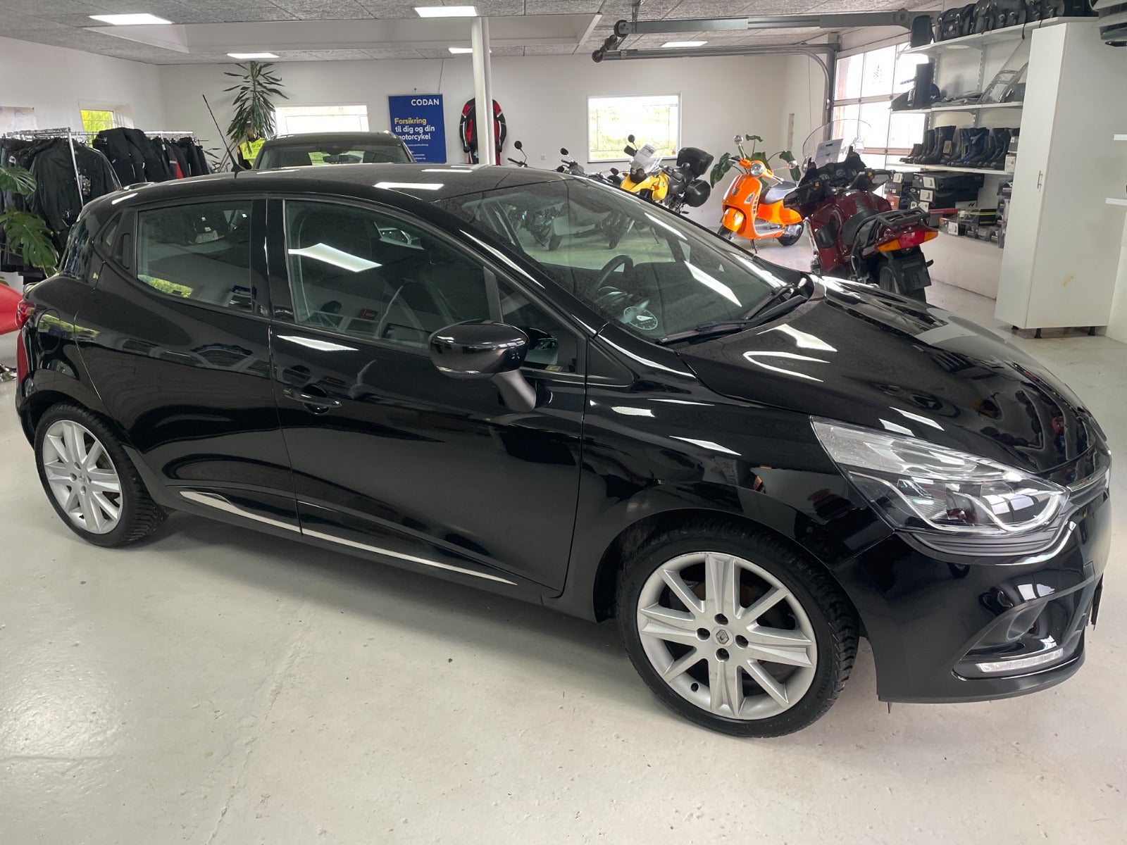 Renault Clio IV TCe 90 Zen