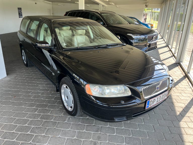 Volvo V70 140