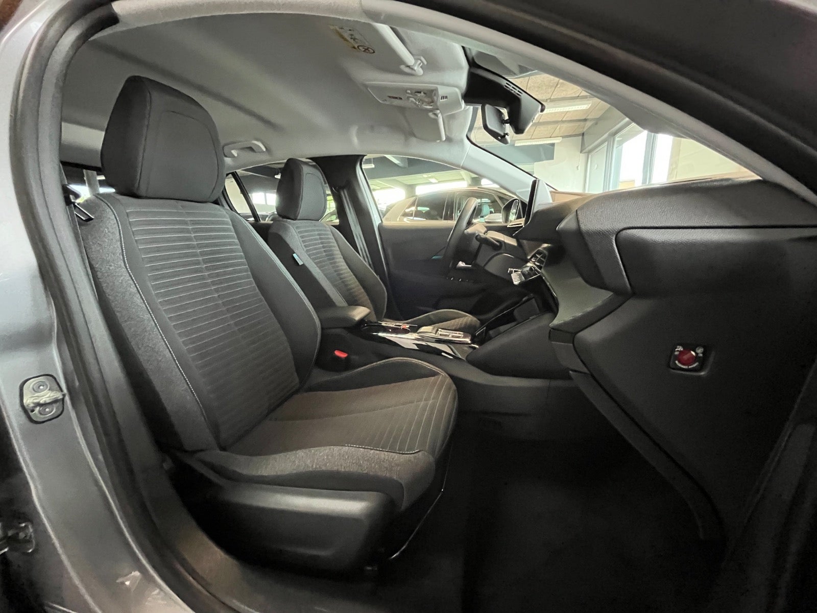 Billede af Peugeot e-208 50 Style
