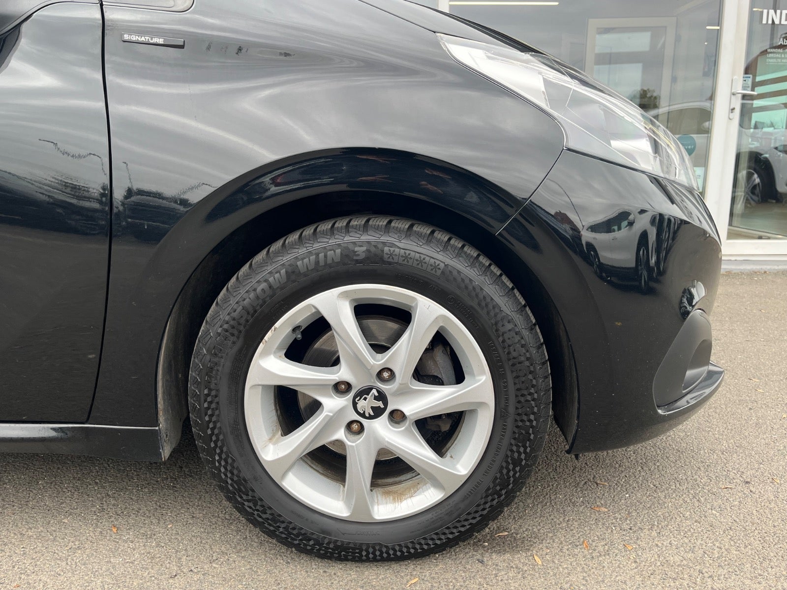 Billede af Peugeot 208 1,5 BlueHDi 100 Allure Sky