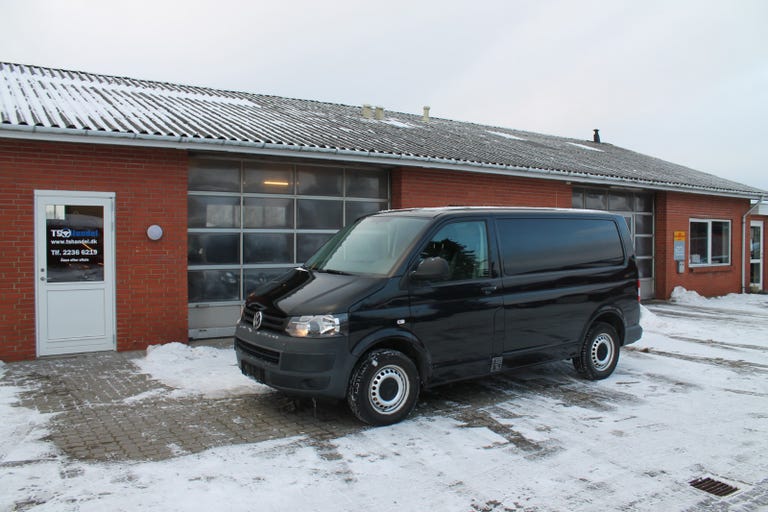 VW Transporter TDi 180 Kassevogn kort