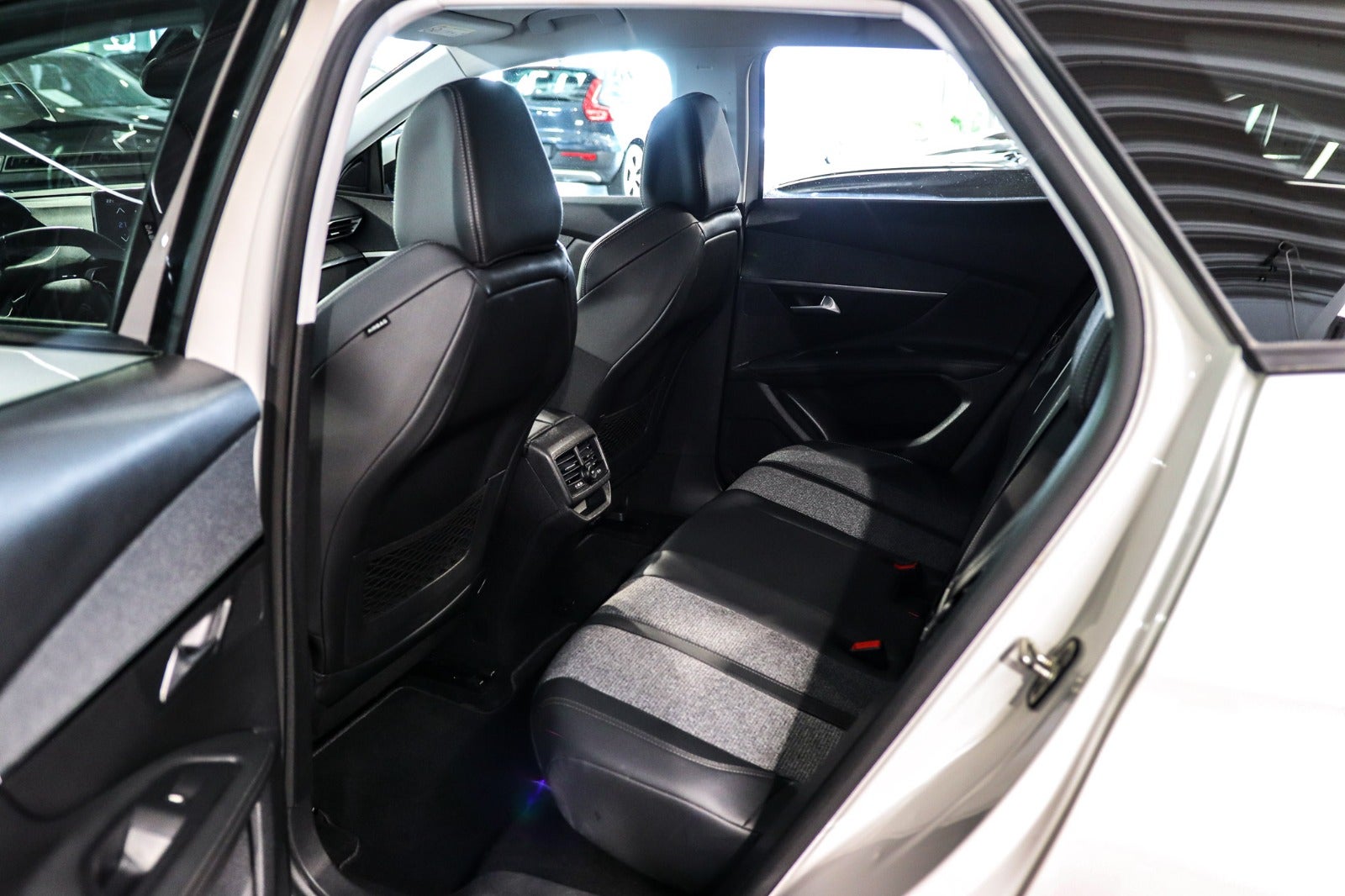 Billede af Peugeot 3008 1,2 PureTech 130 Allure Limited EAT8