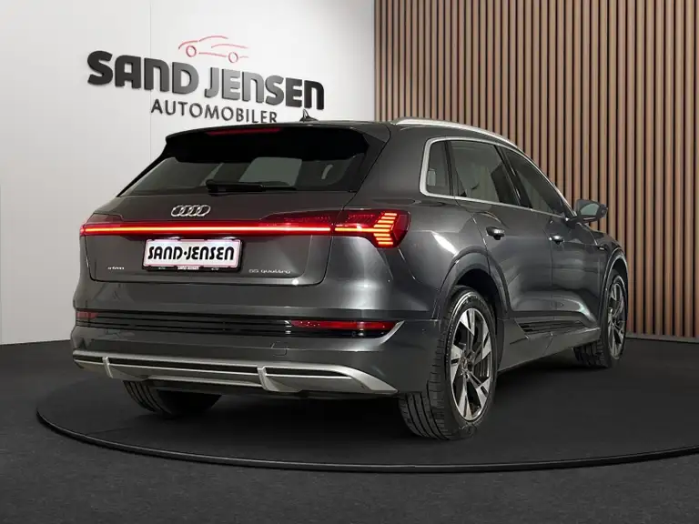 Audi e-tron S-line quattro