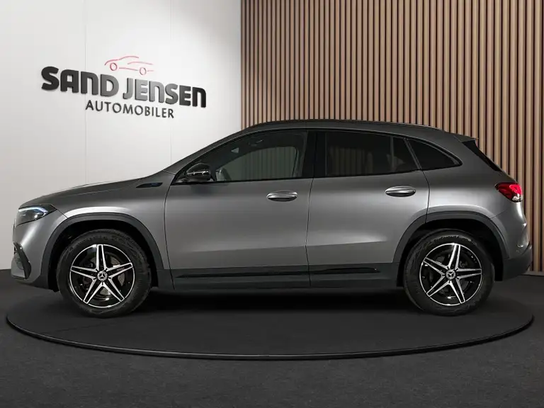 Mercedes EQA300 AMG Line 4Matic