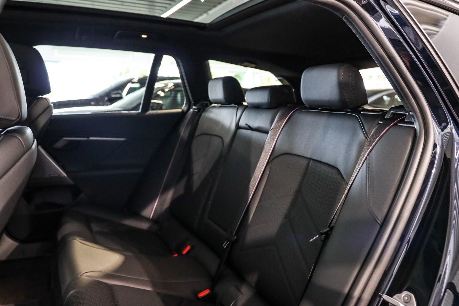 Billede af BMW i5 eDrive40 Touring Fully Charged M-Sport