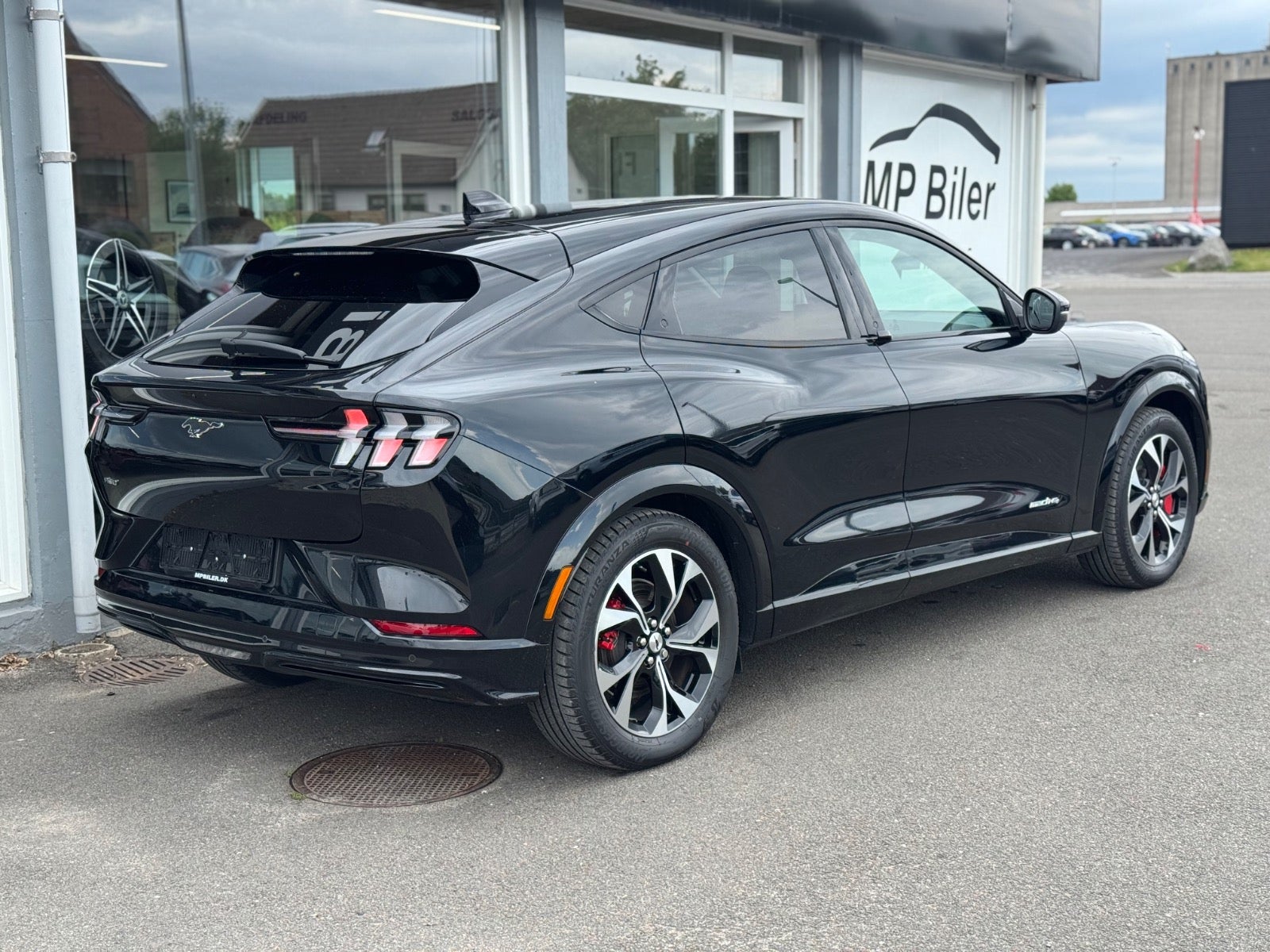 Billede af Ford Mustang Mach-E 73 Premium Standard Range AWD