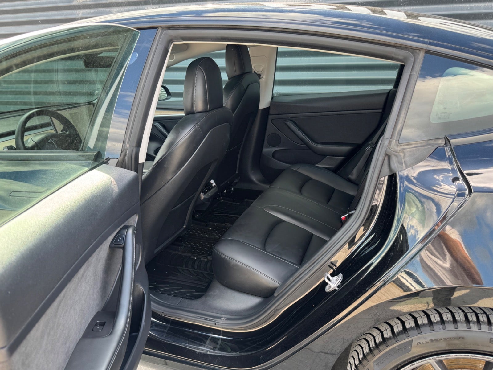 Billede af Tesla Model 3  Standard Range+ RWD