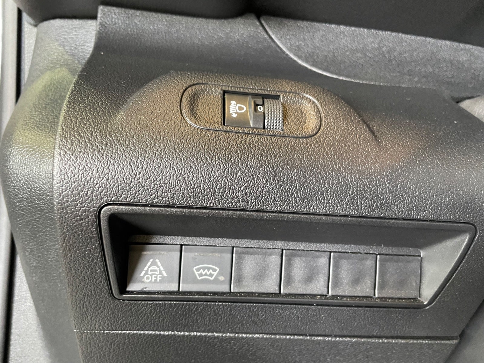 Peugeot Partner BlueHDi 100 L2V2 Plus Van