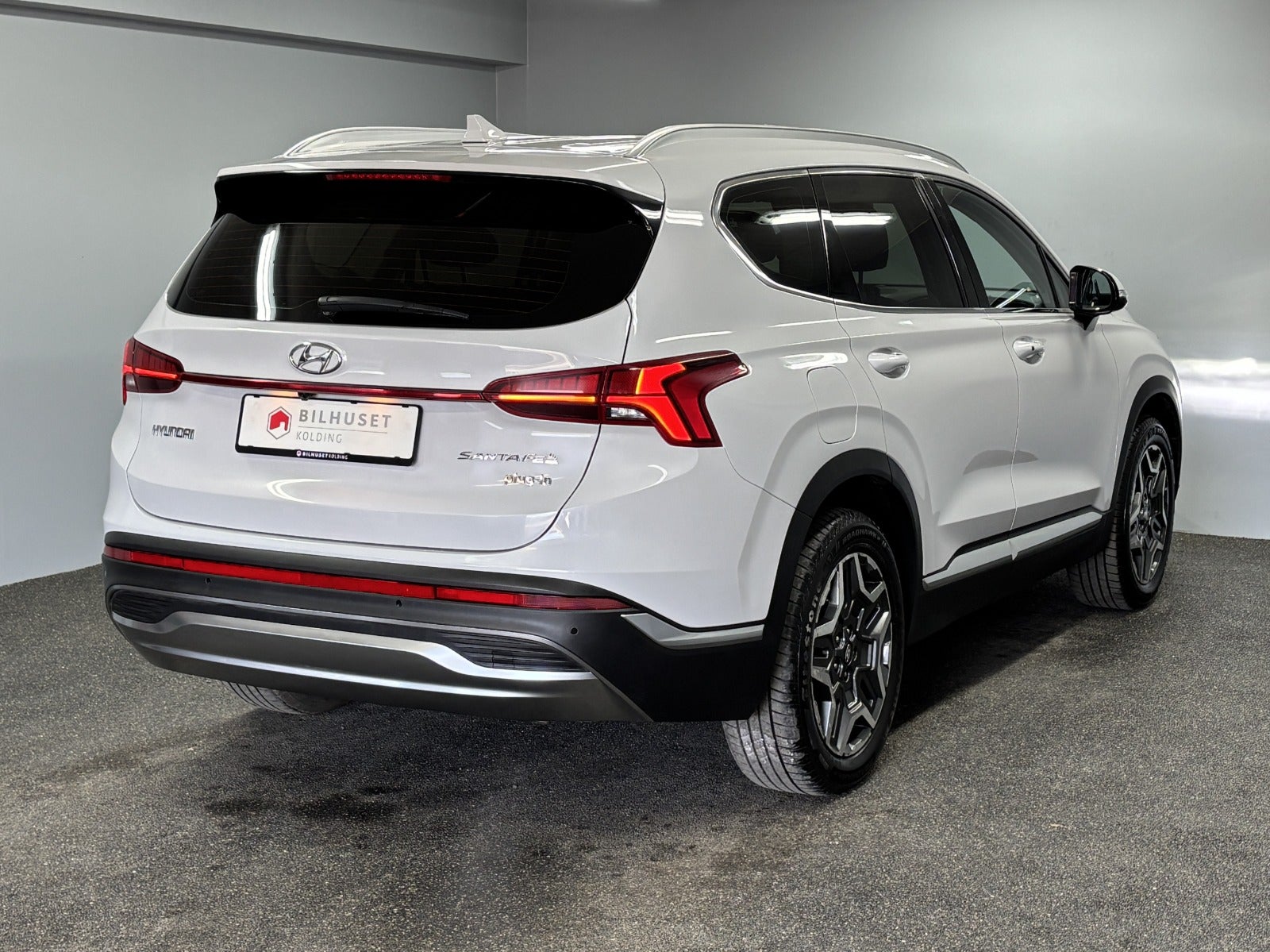 Billede af Hyundai Santa Fe 1,6 PHEV Essential aut. 4WD 7prs