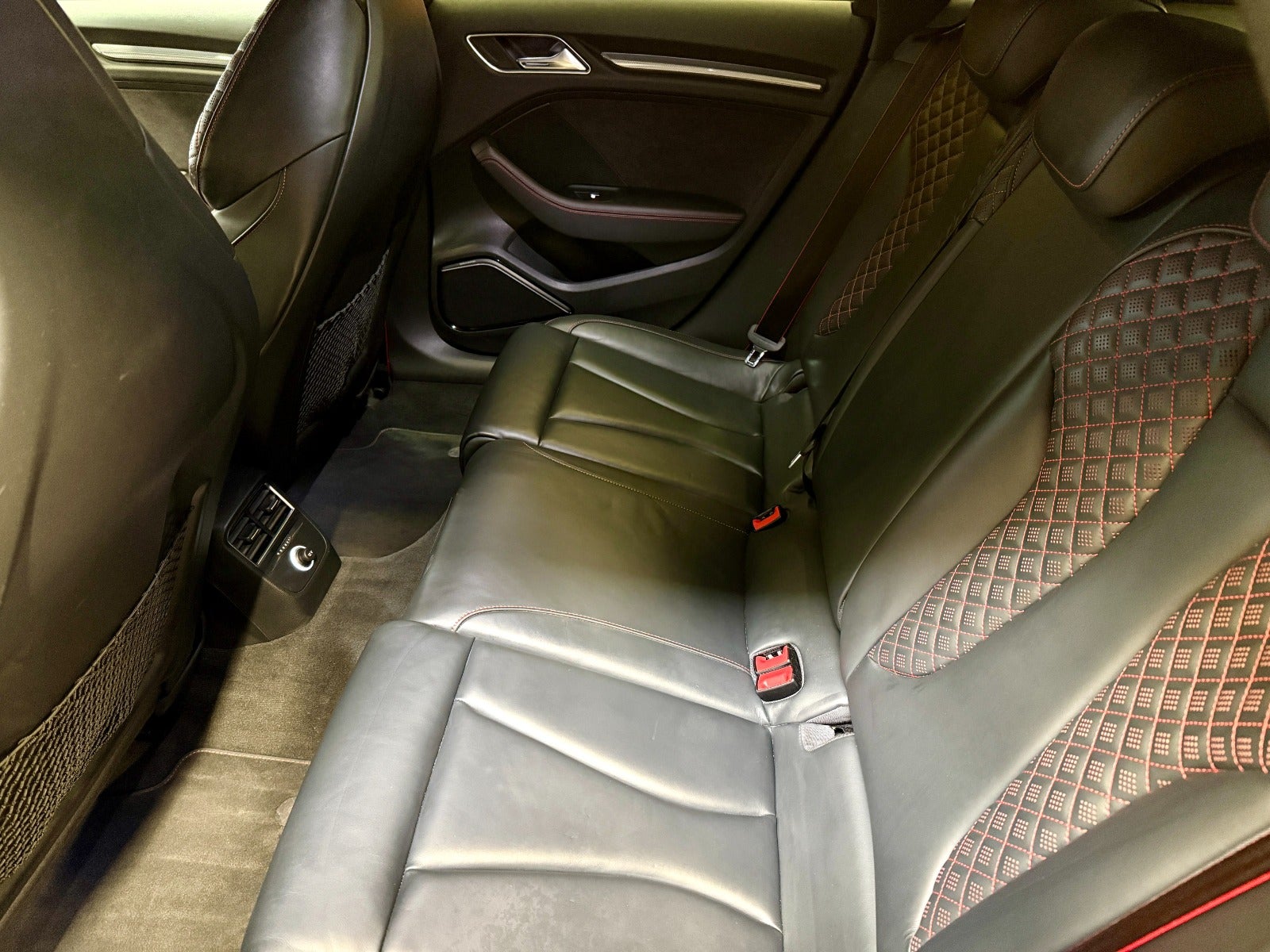 Billede af Audi RS3 2,5 TFSi Sportback quattro S-tr.