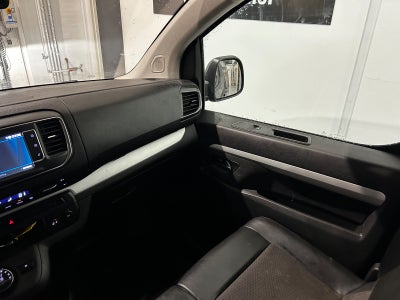 Peugeot Expert BlueHDi 122 L2 Ultimate EAT8 Van
