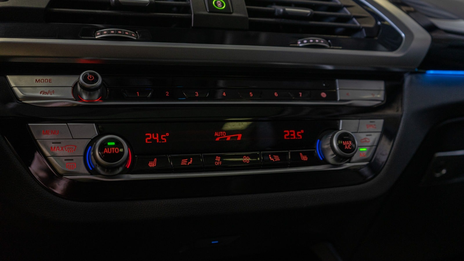 Billede af BMW iX3  Charged