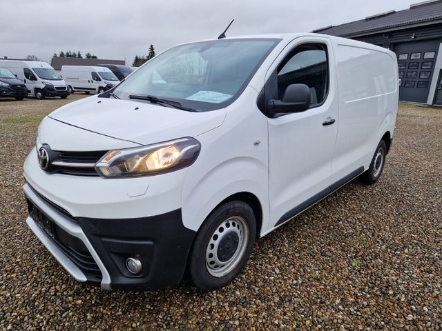 Toyota ProAce 2,0 D 120 Medium Comfort Master aut.