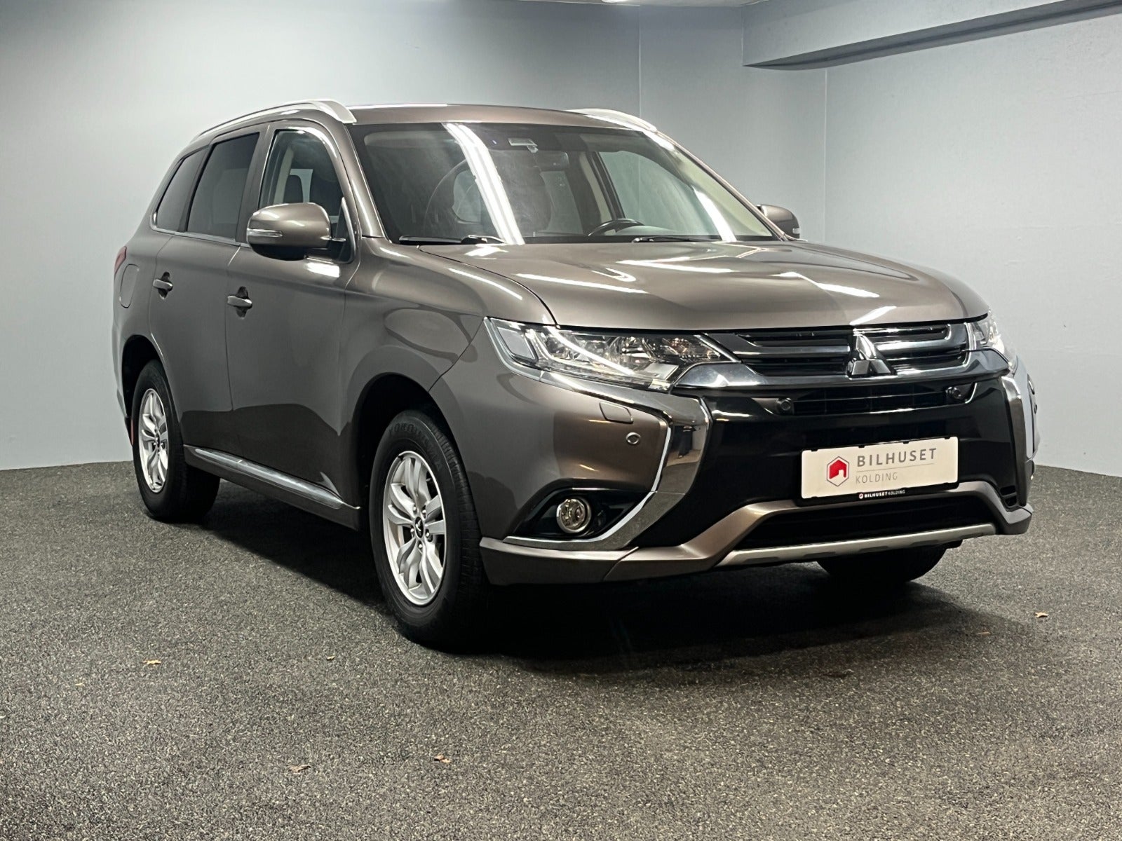 Billede af Mitsubishi Outlander 2,0 PHEV Instyle CVT 4WD