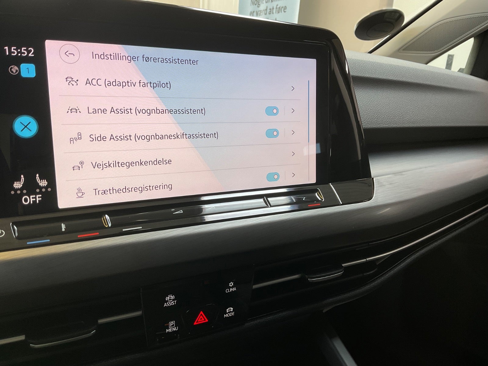 VW Golf VIII 1,4 eHybrid DSG 5d - 16