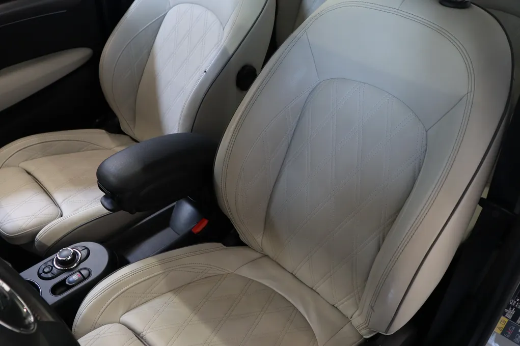 MINI Cooper SE Camden Edition