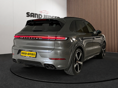 Porsche Cayenne E-Hybrid Tiptr. Van