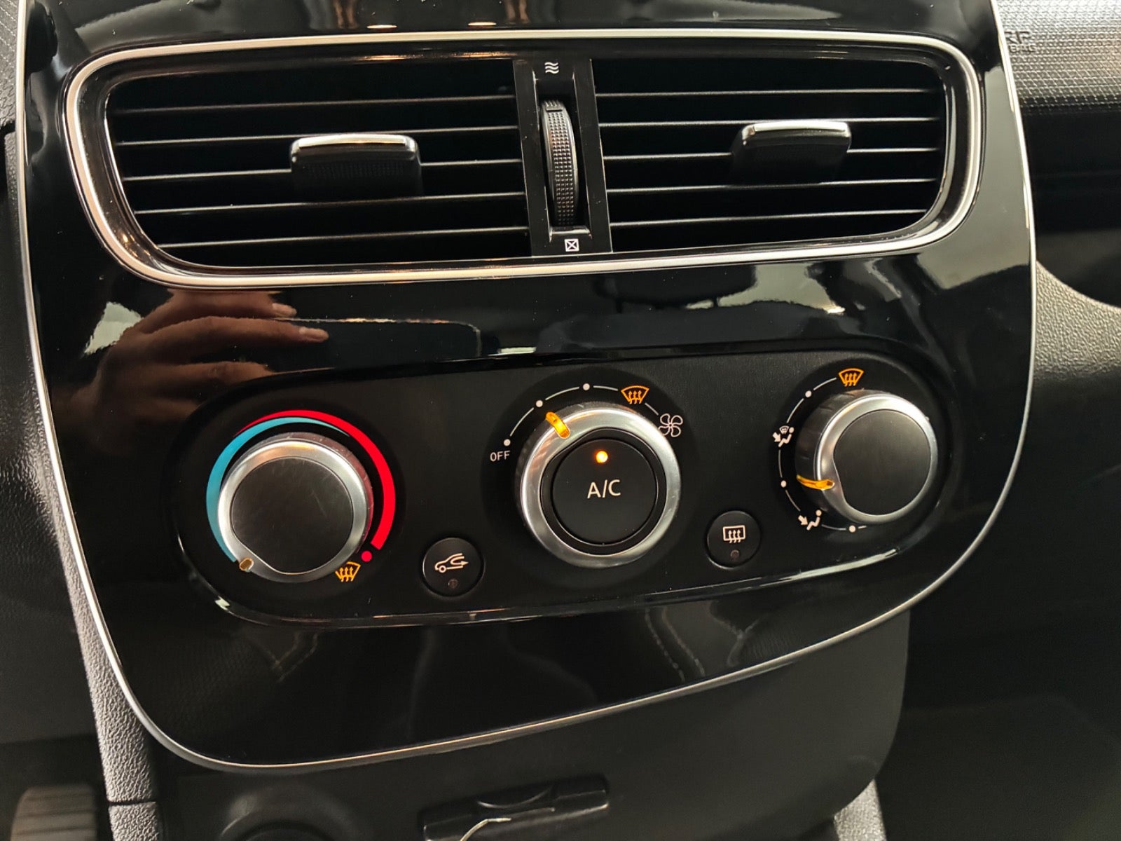 Billede af Renault Clio IV 0,9 TCe 90 Zen Sport Tourer