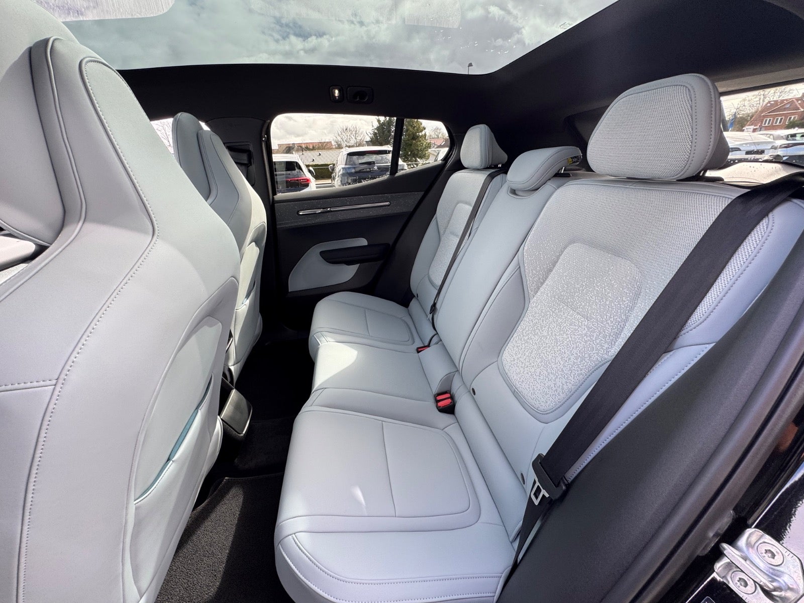 Billede af Volvo EX30  Extended Range Ultra