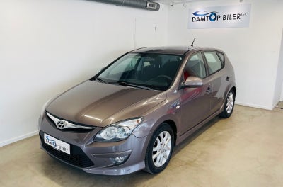 Hyundai i30 1,6 CRDi 90 Classic Eco 5d