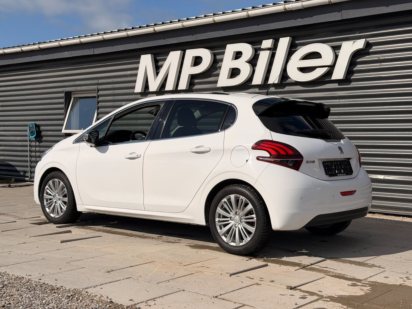 Billede af Peugeot 208 1,2 PureTech 82 Signature Sky