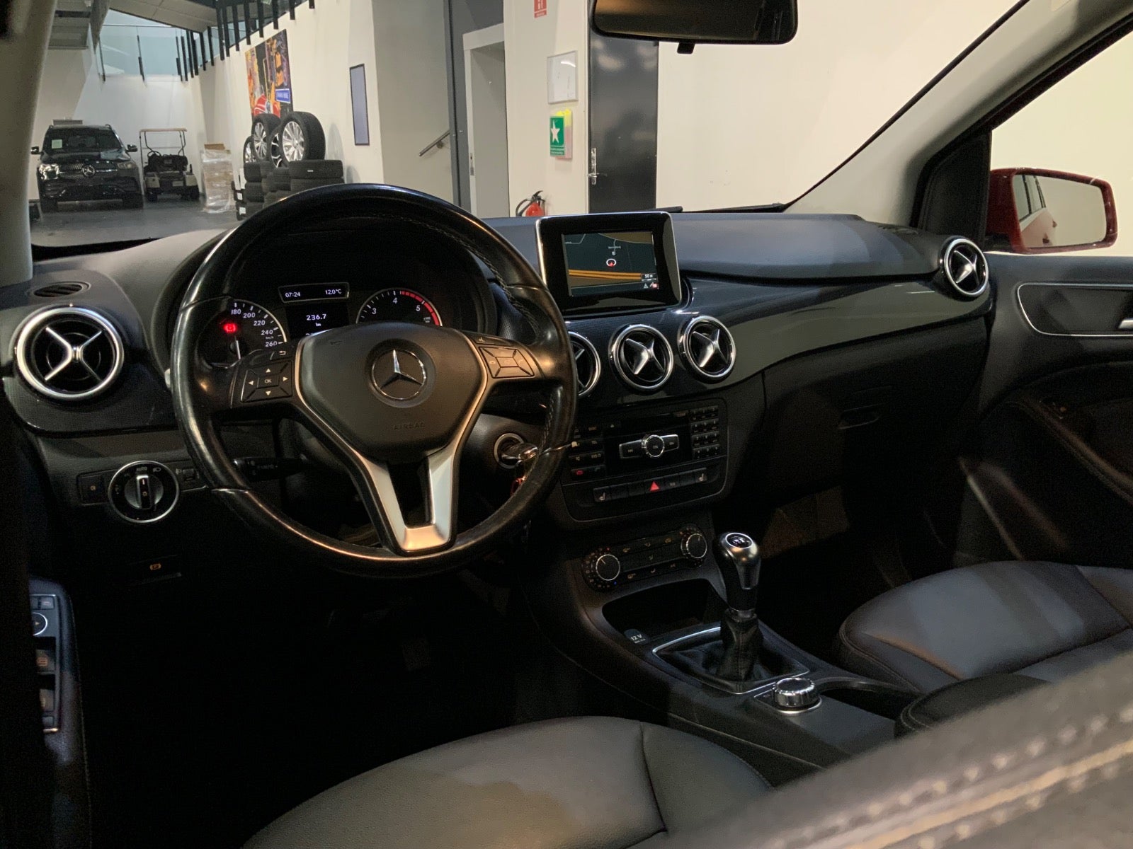 Mercedes-Benz B 200 (7/8)