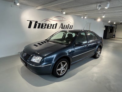 VW Bora 2,0 Comfortline Benzin modelår 2005 km 222000 Blåmetal træk ABS airbag startspærre servostyr