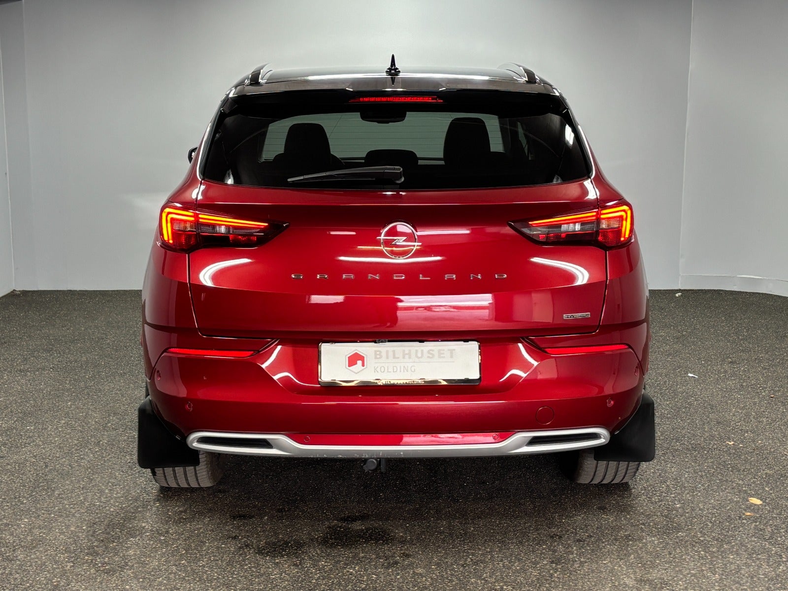 Billede af Opel Grandland 1,6 Hybrid Ultimate aut.