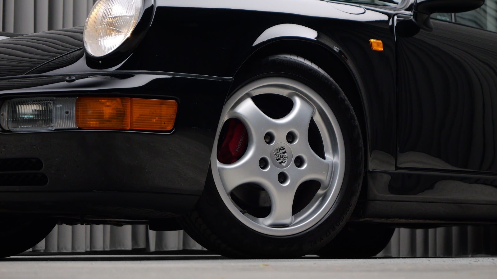 Porsche 911 Carrera 2 Cabriolet