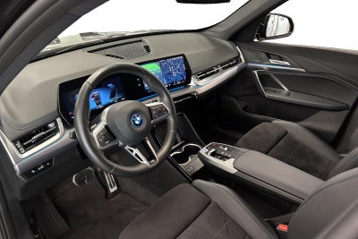 BMW iX1 eDrive20 M-Sport Pro - 4