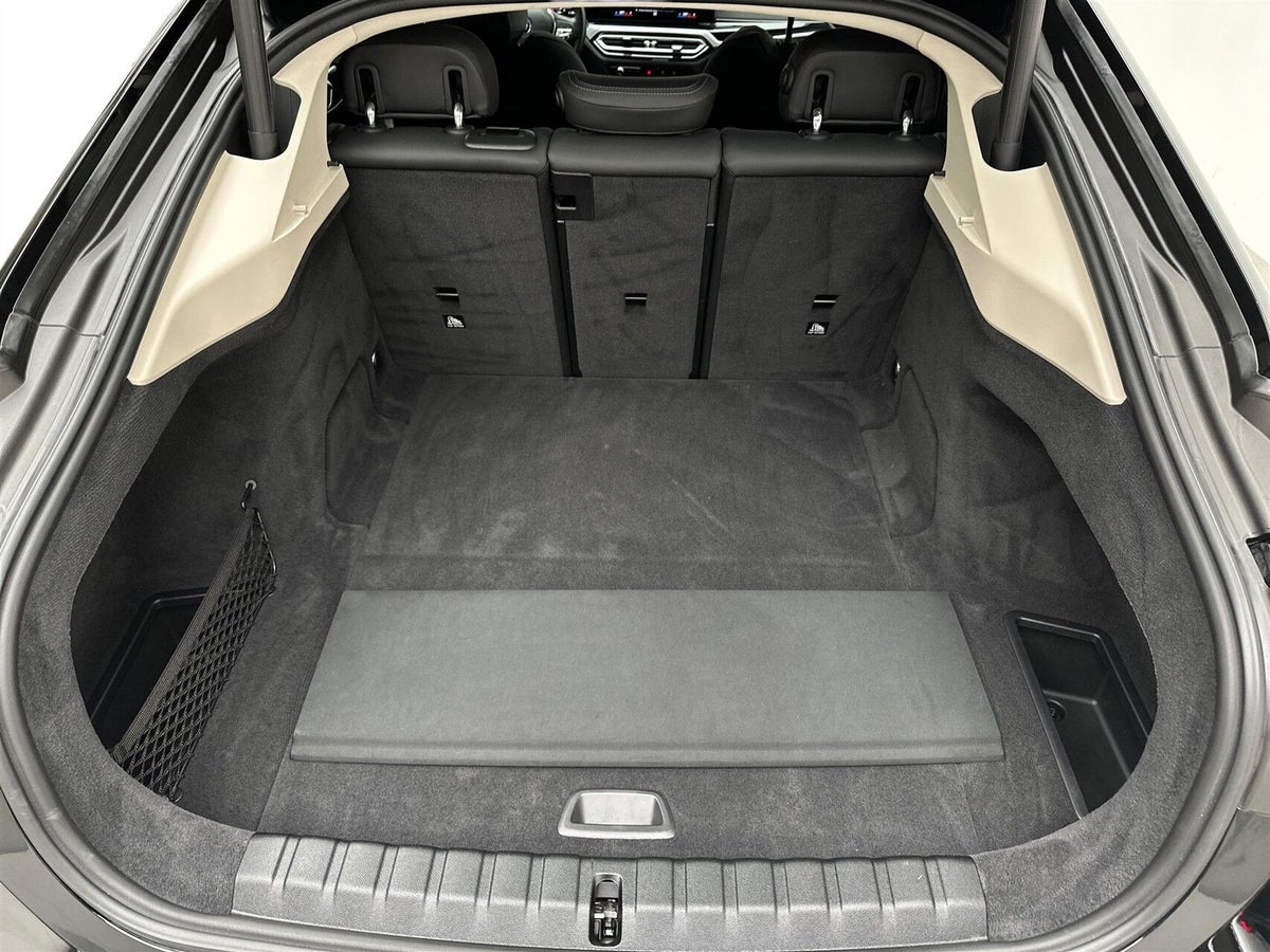 BMW i4 eDrive35 billede 13