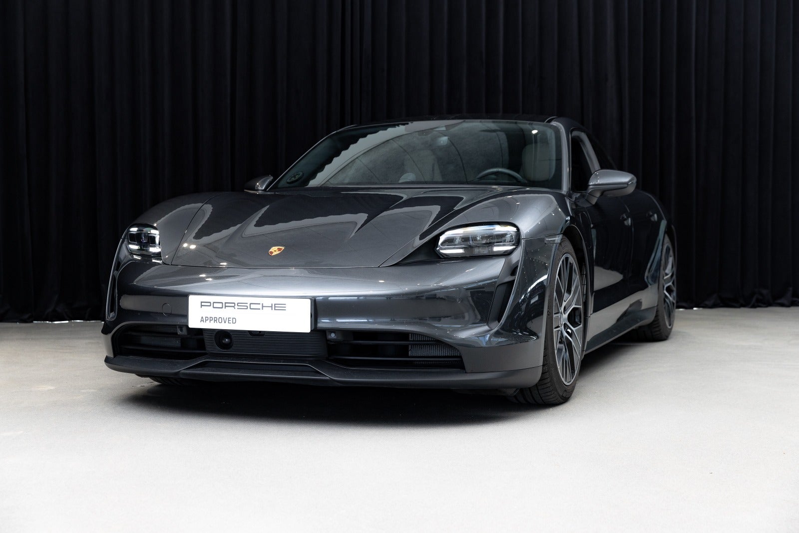 Gallery image 4 of 12