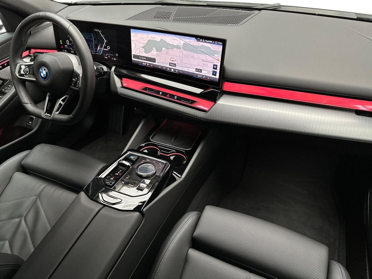 BMW i5 eDrive40 Touring M-Sport billede 10