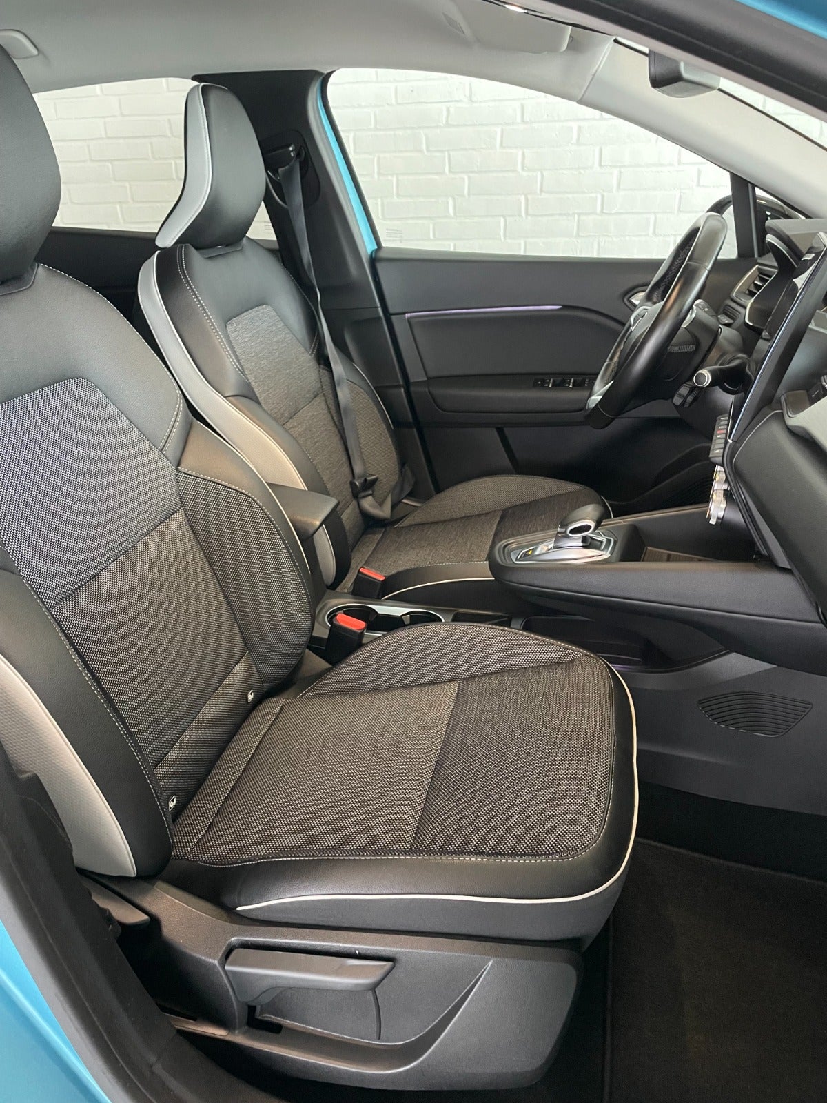 Billede af Renault Captur 1,6 E-Tech Intens