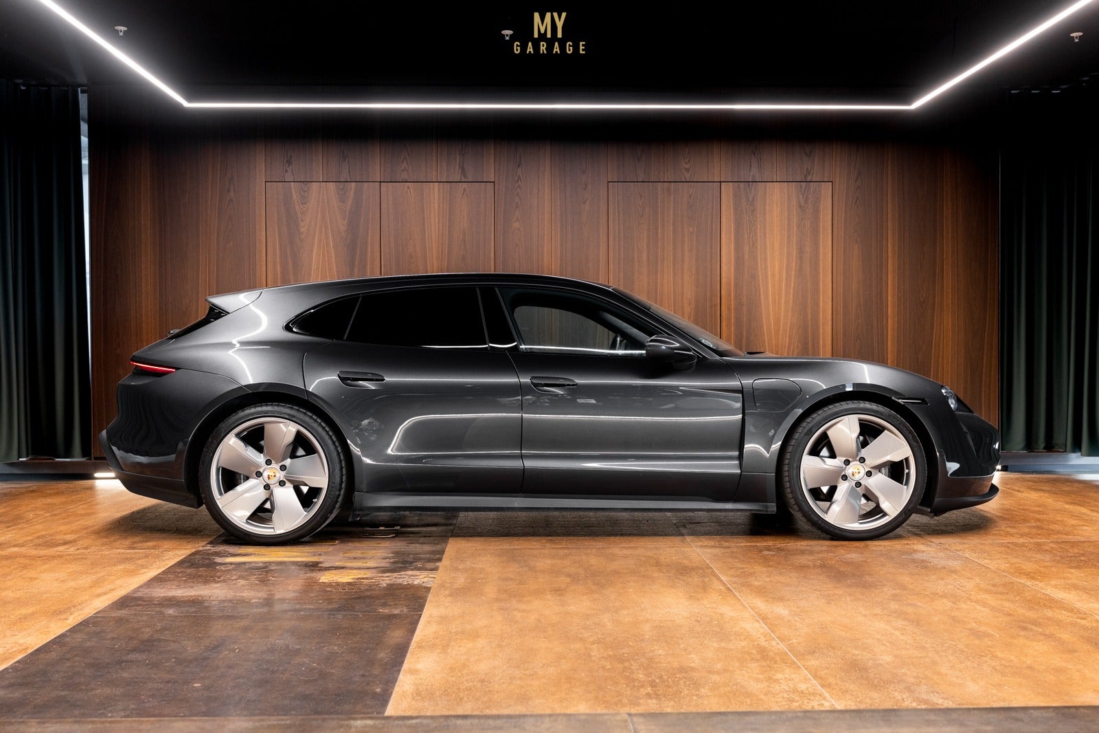Porsche Taycan - Sport Turismo