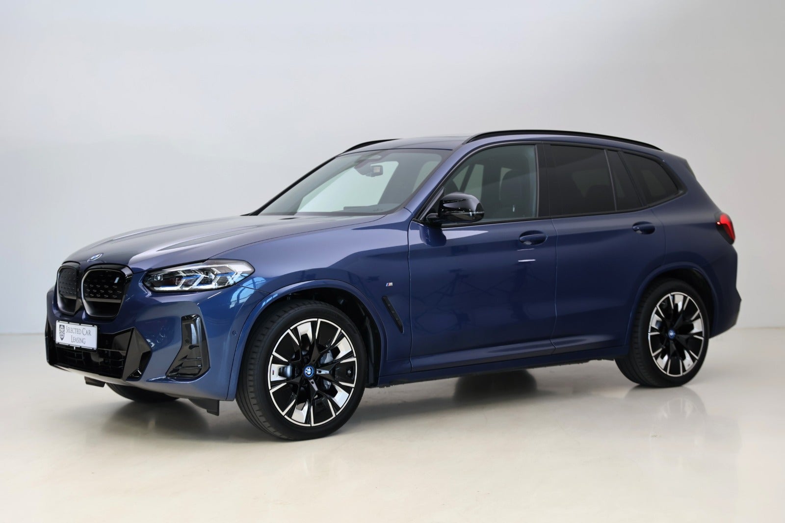 BMW iX3 Charged Plus M-Sport