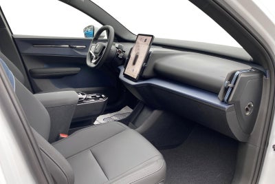 Volvo EX30 Extended Range Core