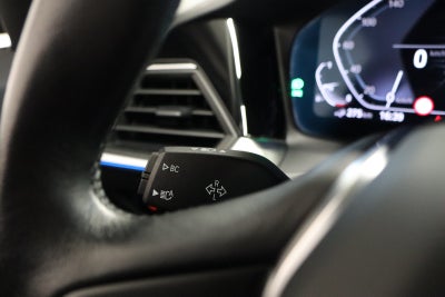 BMW 330e Touring Sport Line aut.