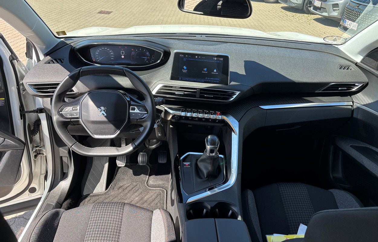 Billede af Peugeot 3008 1,2 e-THP 130 Strike