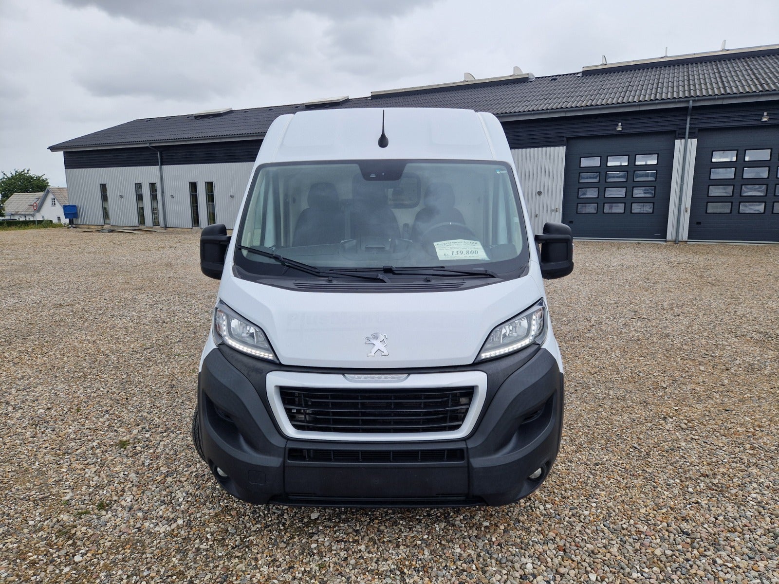 Billede af Peugeot Boxer 333 2,2 BlueHDi 140 L3H2 Premium