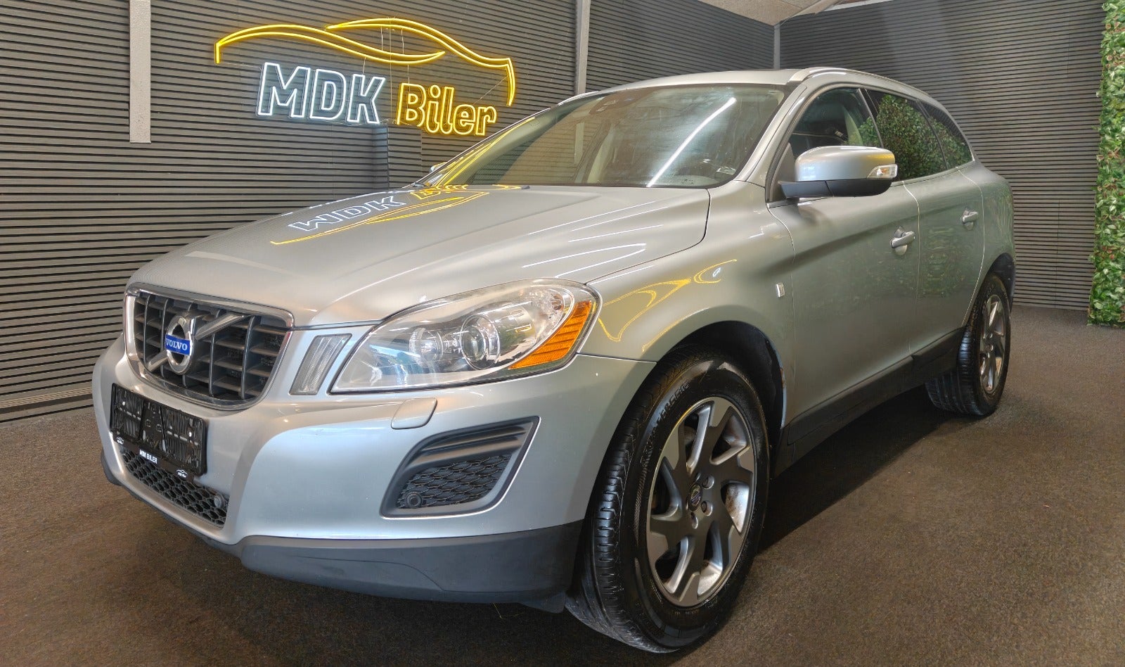 Billede af Volvo XC60 2,4 D5 215 Momentum aut. AWD