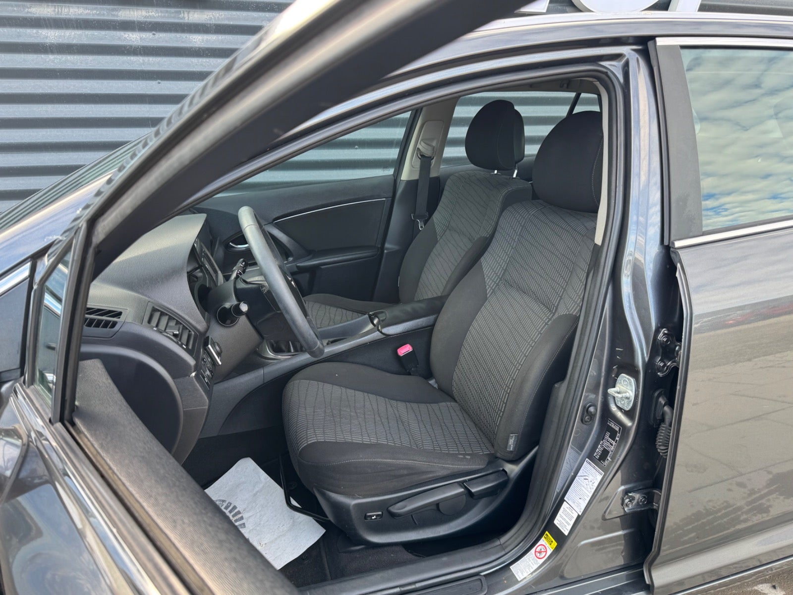 Billede af Toyota Avensis 2,0 D-4D TX stc.
