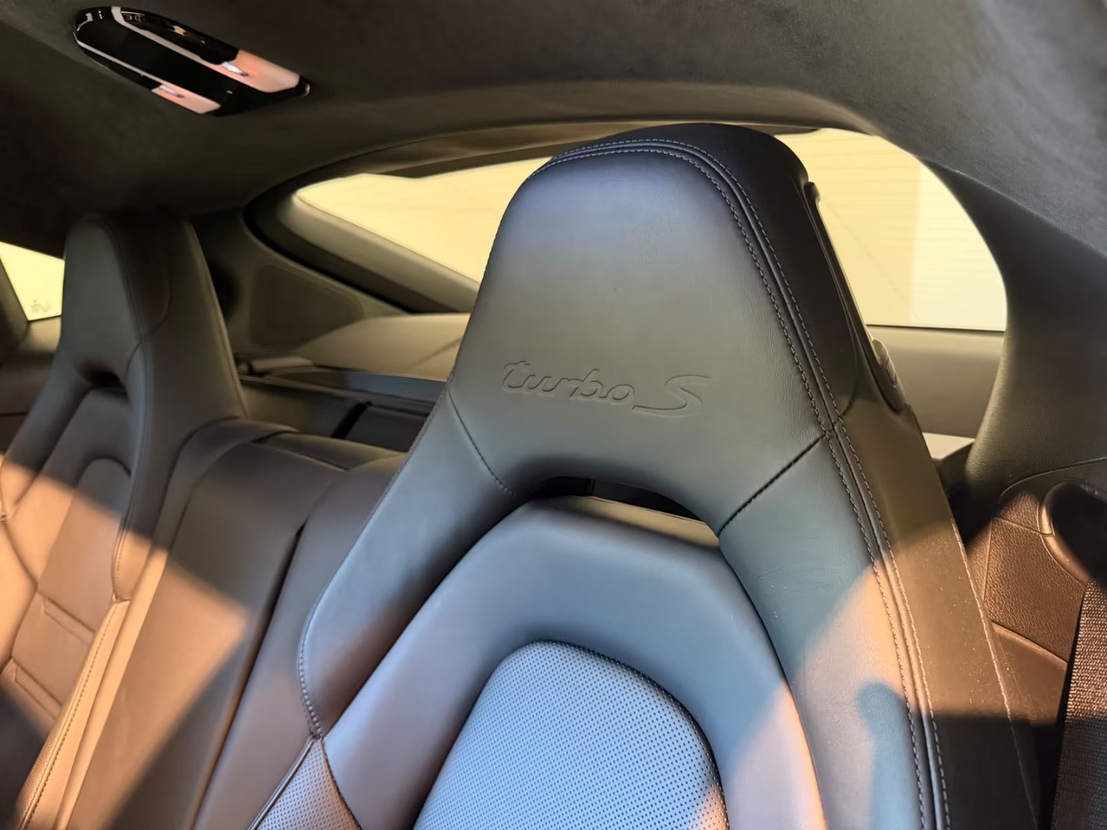 Porsche – Panamera Turbo S