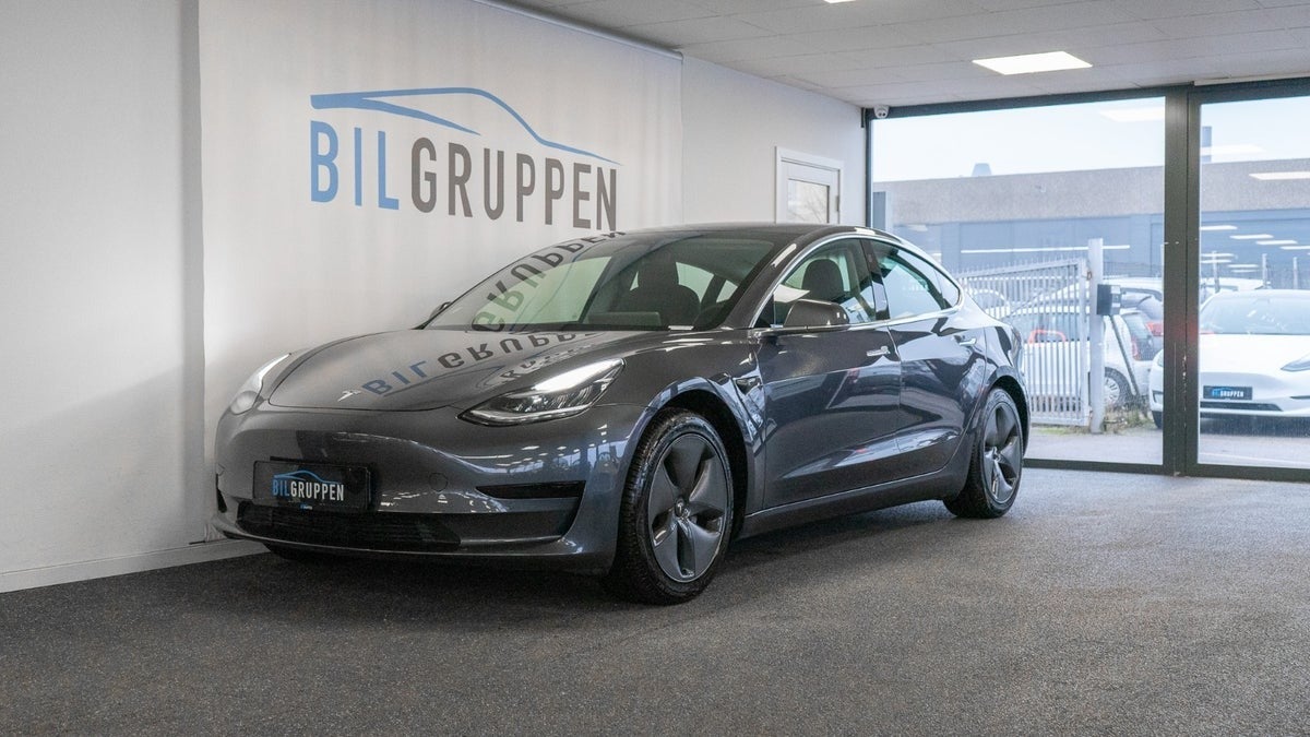 Billede af Tesla Model 3  Standard Range+ RWD