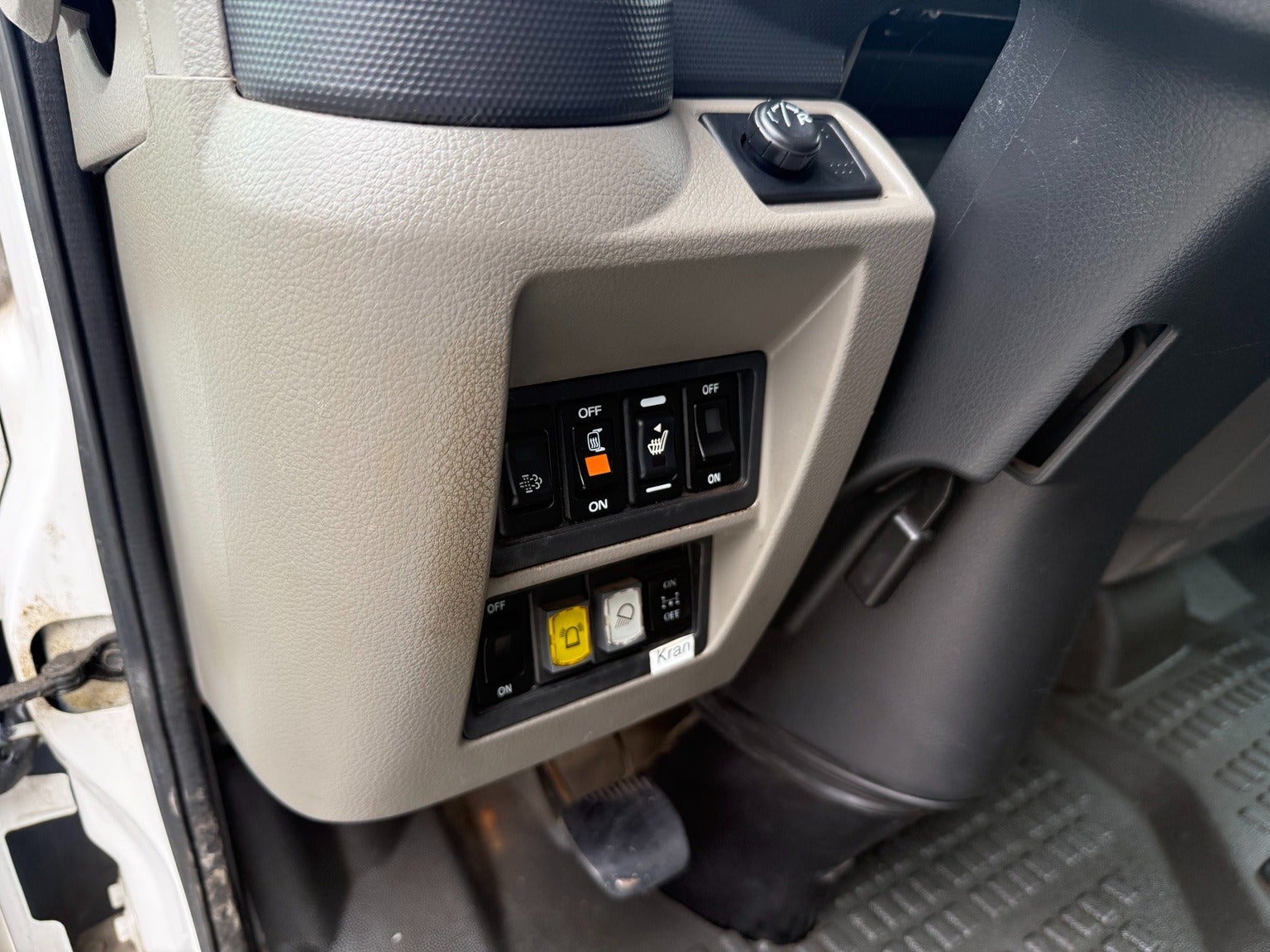Billede af Nissan Cabstar 2,5 D 35.14 S.Kab m/lad Comfort 3400