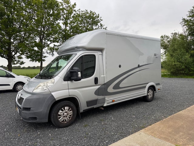 Peugeot Boxer 335
