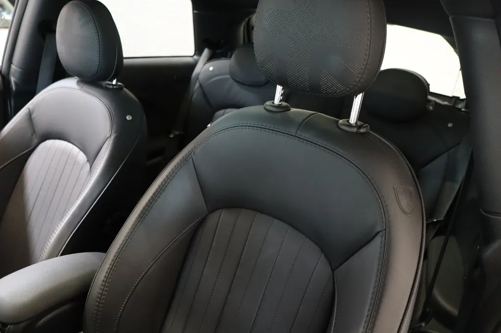 MINI Cooper SE Yours Trim