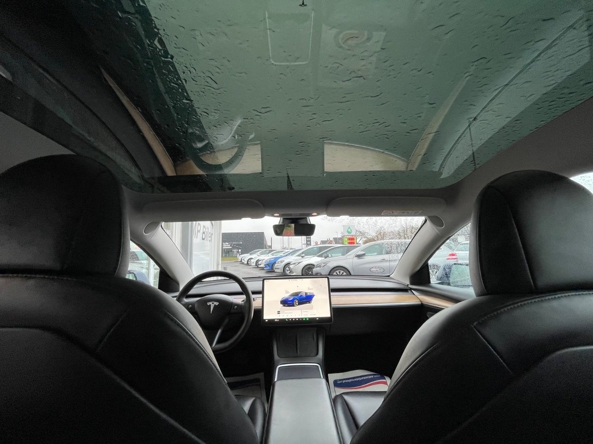 Billede af Tesla Model 3  RWD