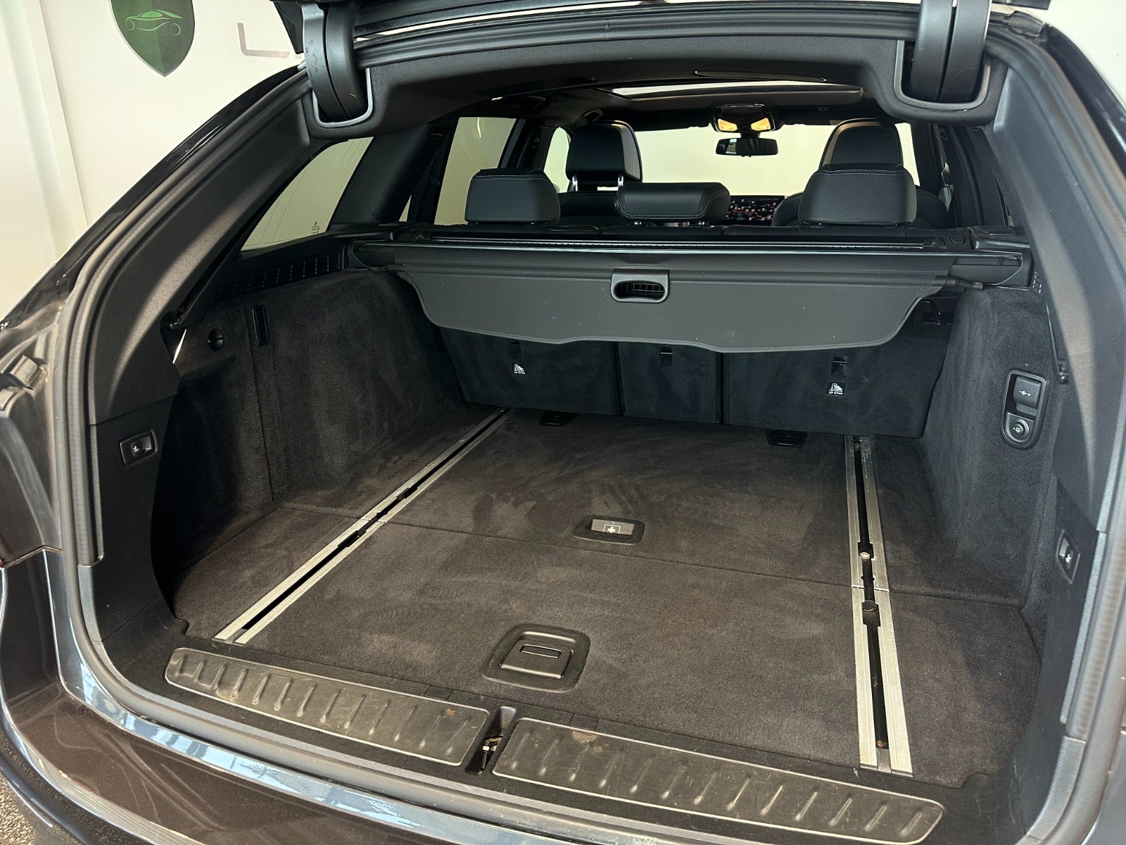 BMW 530d 3,0 Touring M-Sport aut. 5d - 11